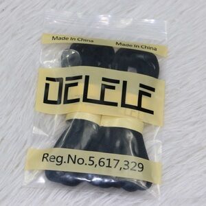 Delele Black Flat Shoelaces Replacement Strong Inner Core w/ Tips NEW 1/4" 33”